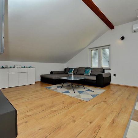 Apartments Blaza Божава Екстер'єр фото