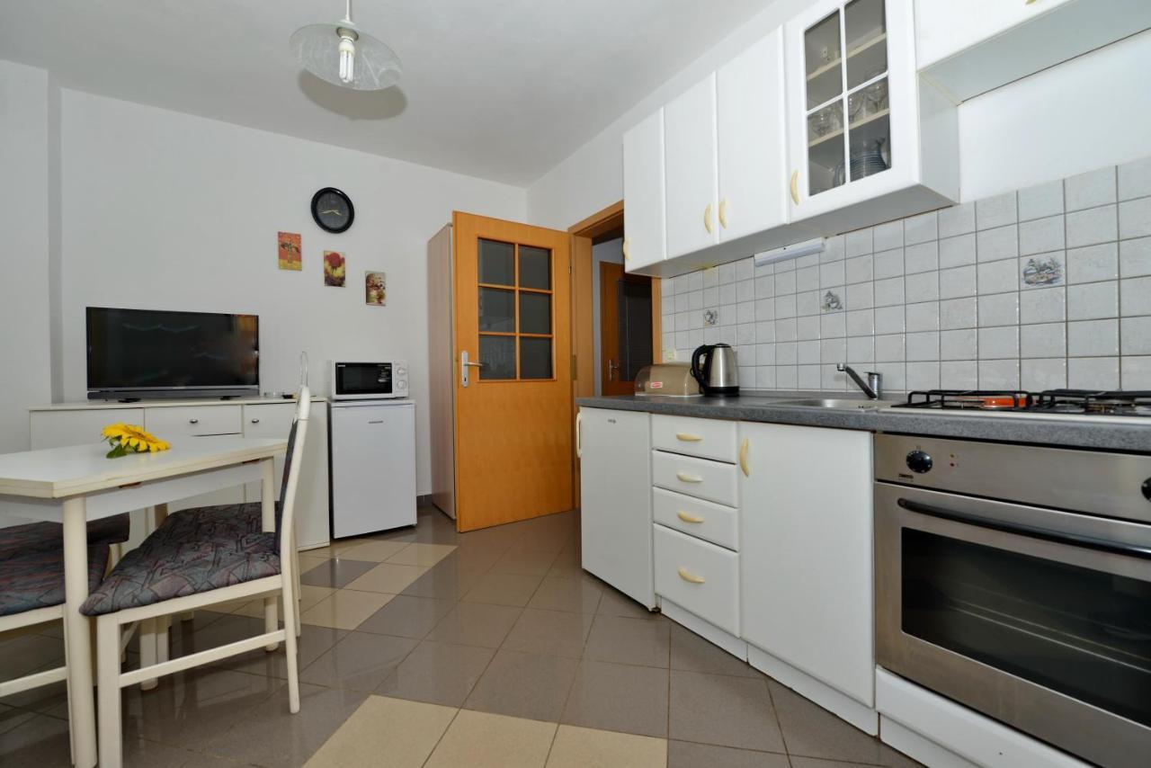 Apartments Blaza Божава Екстер'єр фото
