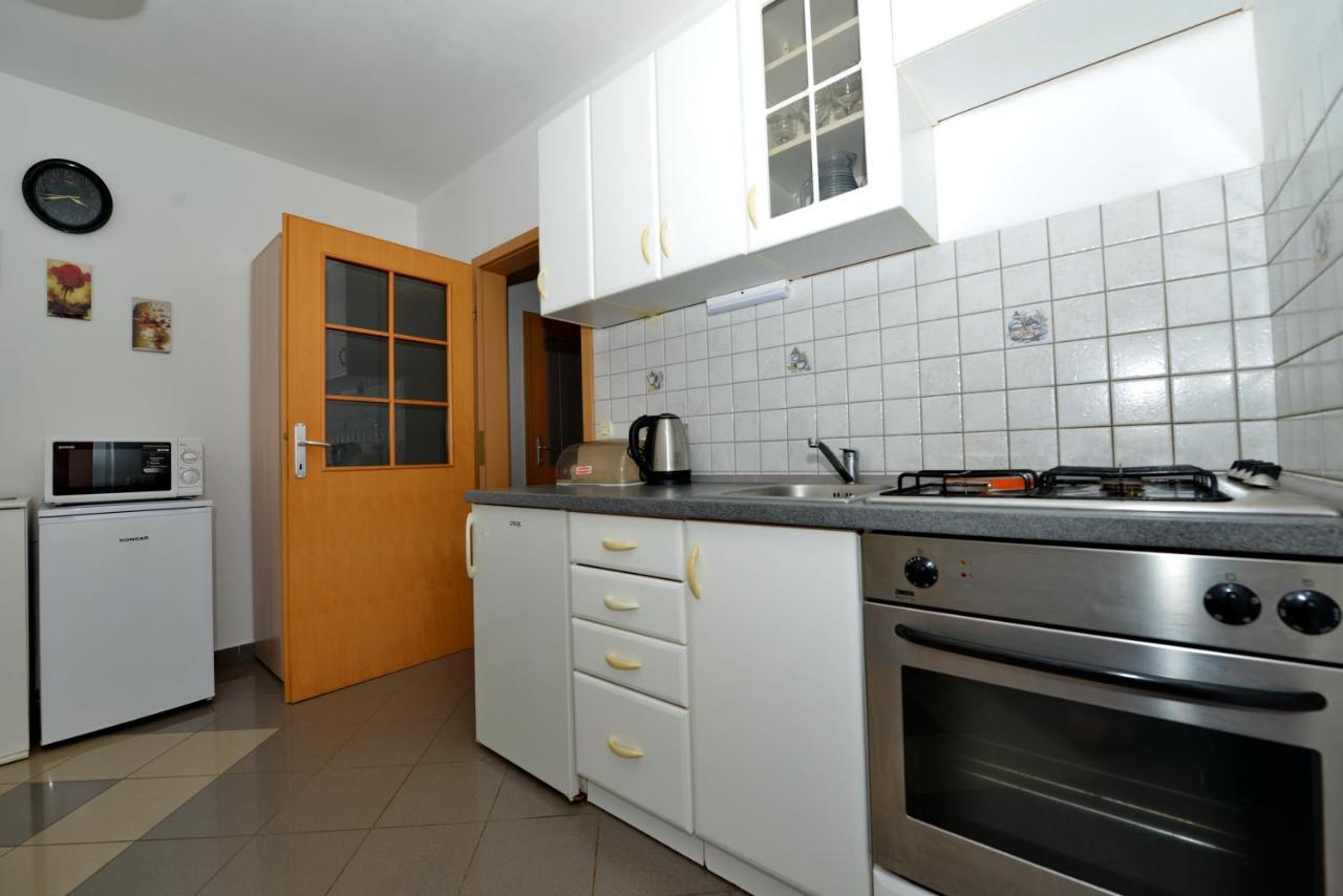 Apartments Blaza Божава Екстер'єр фото