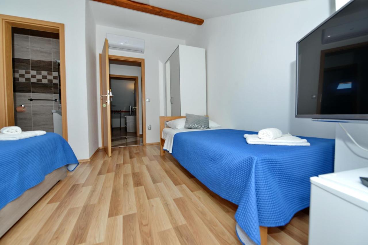Apartments Blaza Божава Екстер'єр фото
