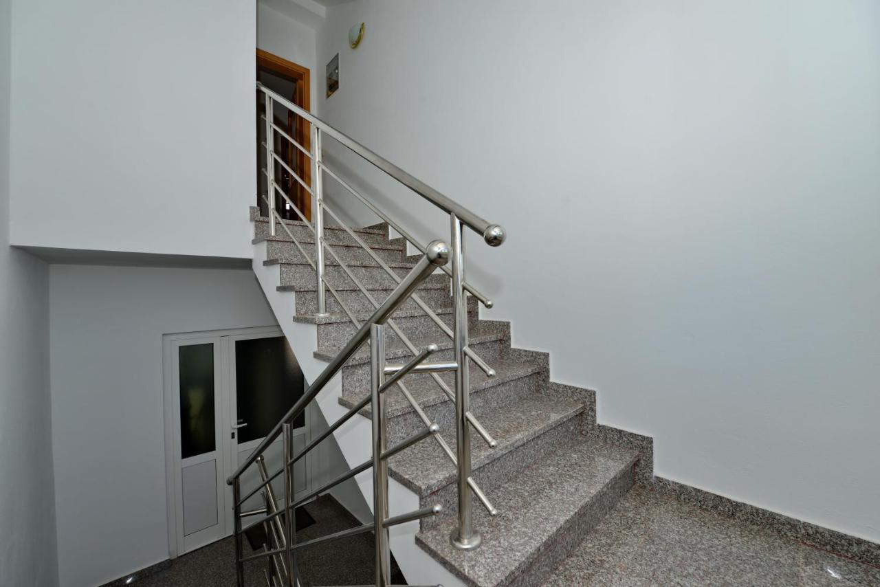 Apartments Blaza Божава Екстер'єр фото