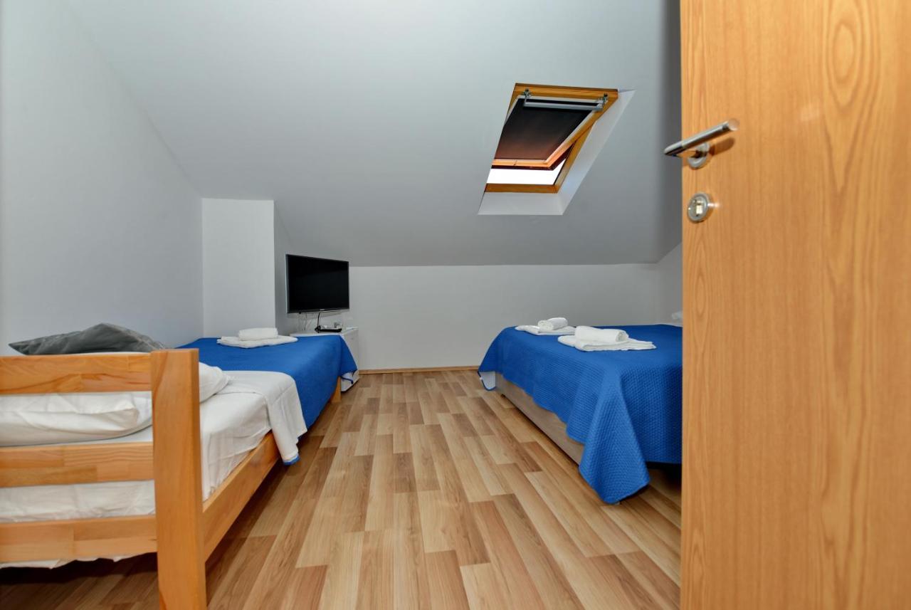 Apartments Blaza Божава Екстер'єр фото