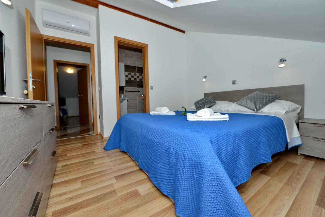 Apartments Blaza Божава Екстер'єр фото