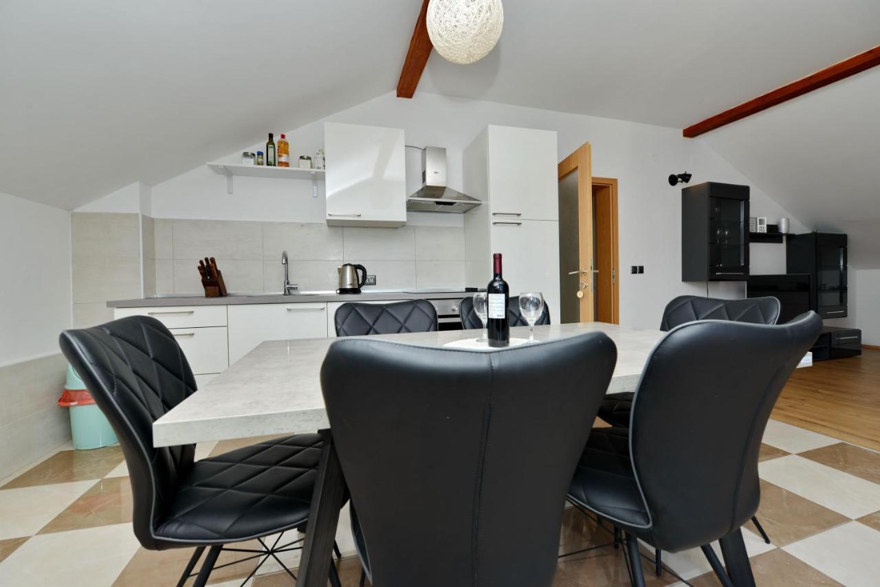 Apartments Blaza Божава Екстер'єр фото