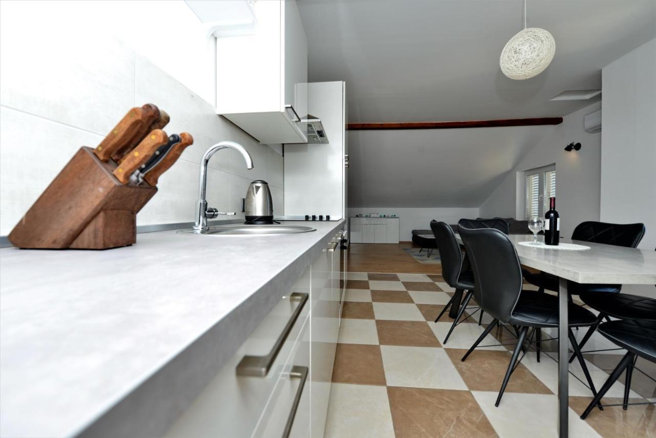 Apartments Blaza Божава Екстер'єр фото