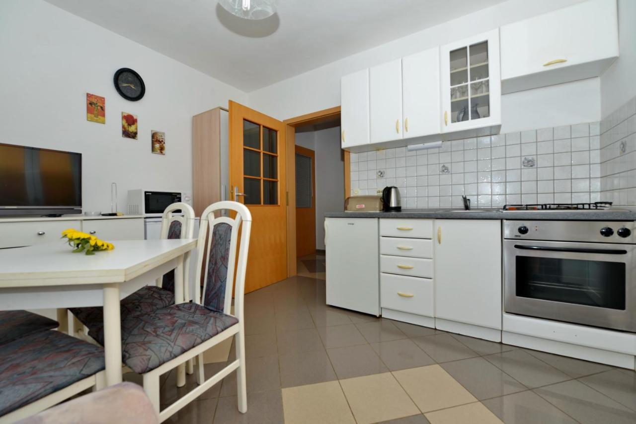 Apartments Blaza Божава Екстер'єр фото