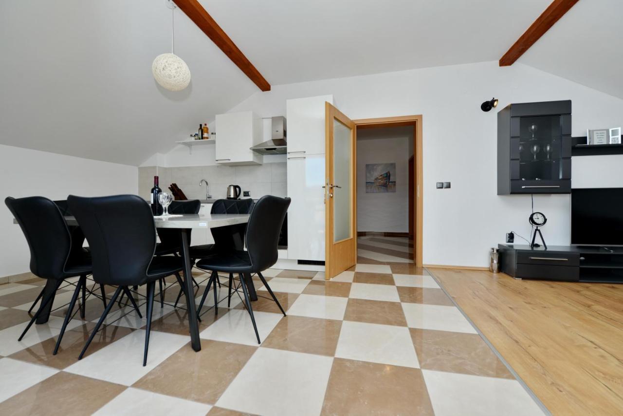Apartments Blaza Божава Екстер'єр фото