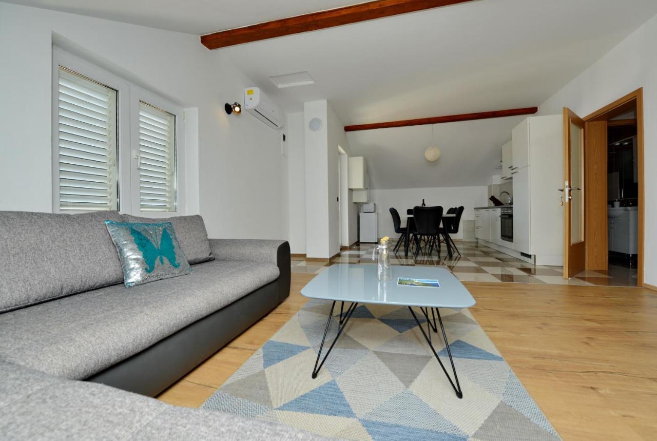 Apartments Blaza Божава Екстер'єр фото