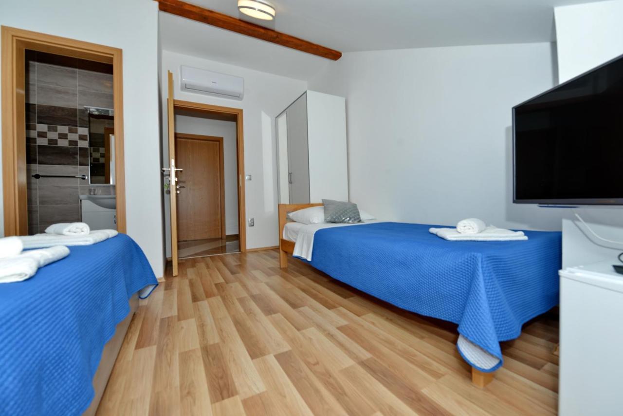 Apartments Blaza Божава Екстер'єр фото