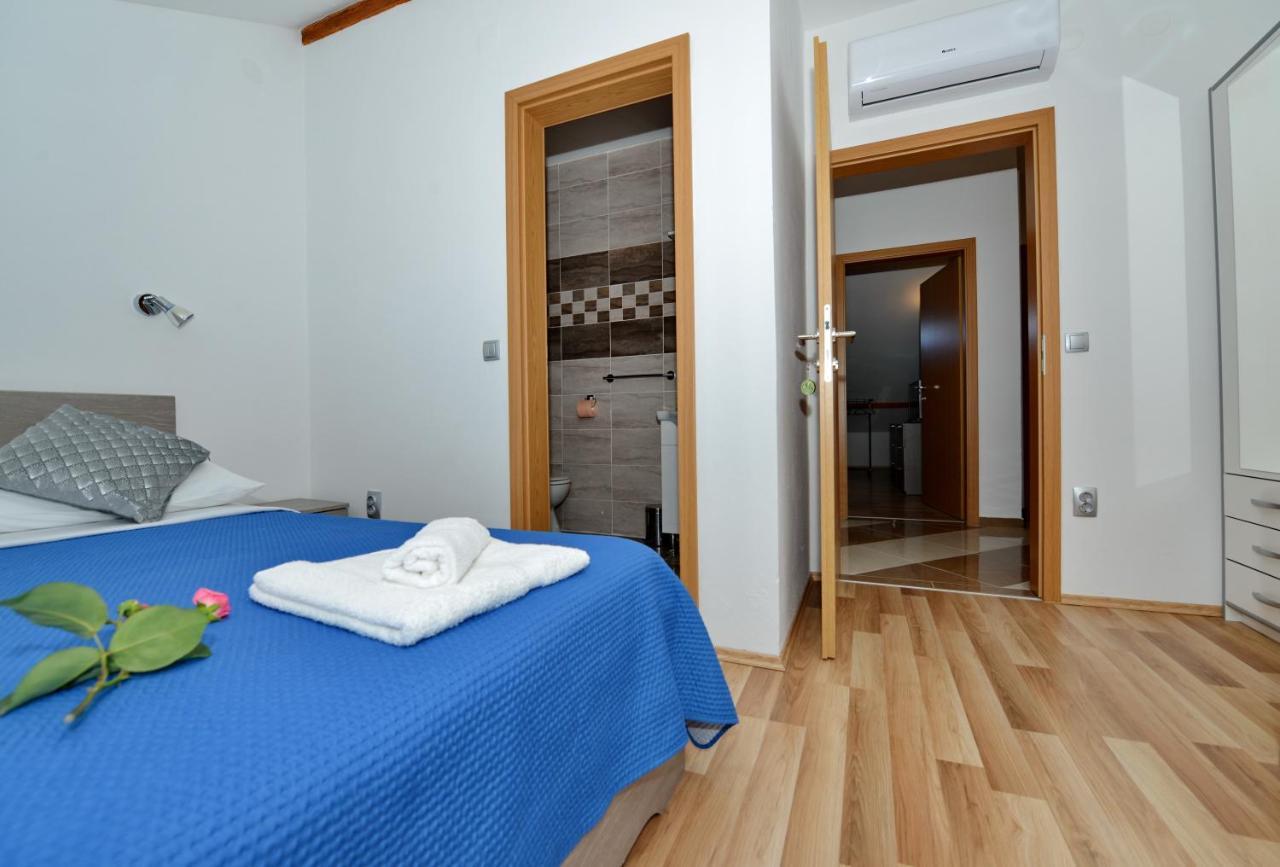 Apartments Blaza Божава Екстер'єр фото
