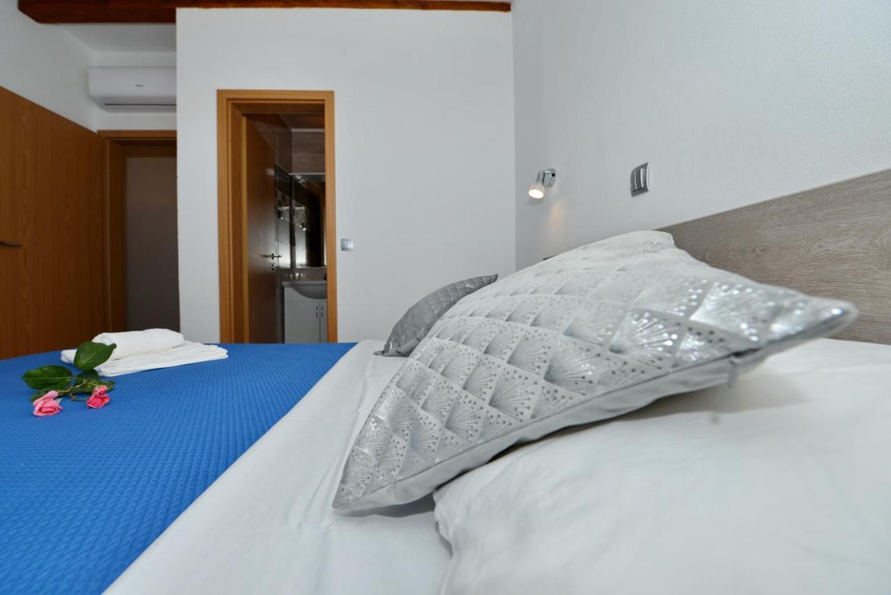 Apartments Blaza Божава Екстер'єр фото